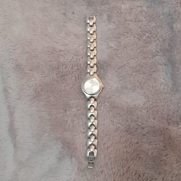 Silver  Watch - Picture 2 of 3